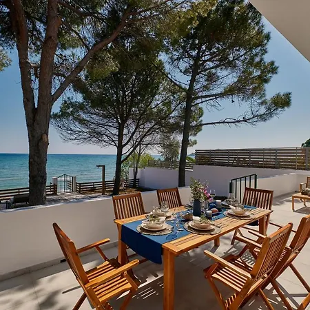 Vera Villa - Brand New Seafront Villa! Alykes  Buitenkant foto