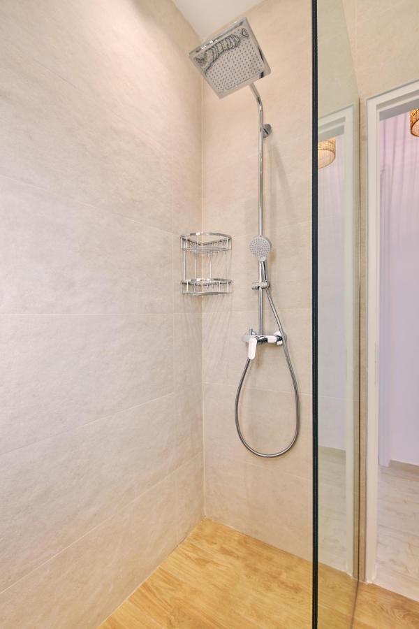 Vera - Brand New Seafront Villa! Villa *