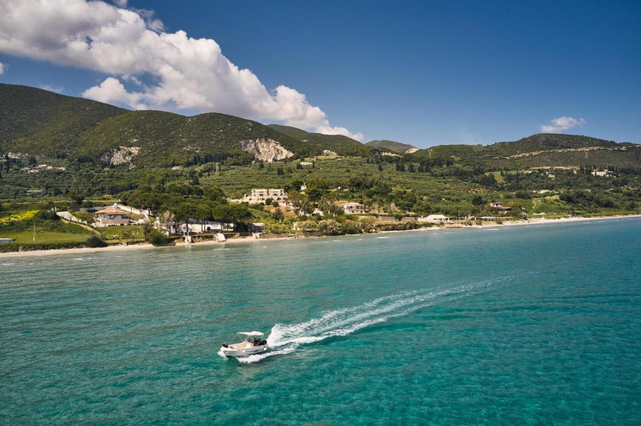 Vera - Brand New Seafront Villa!